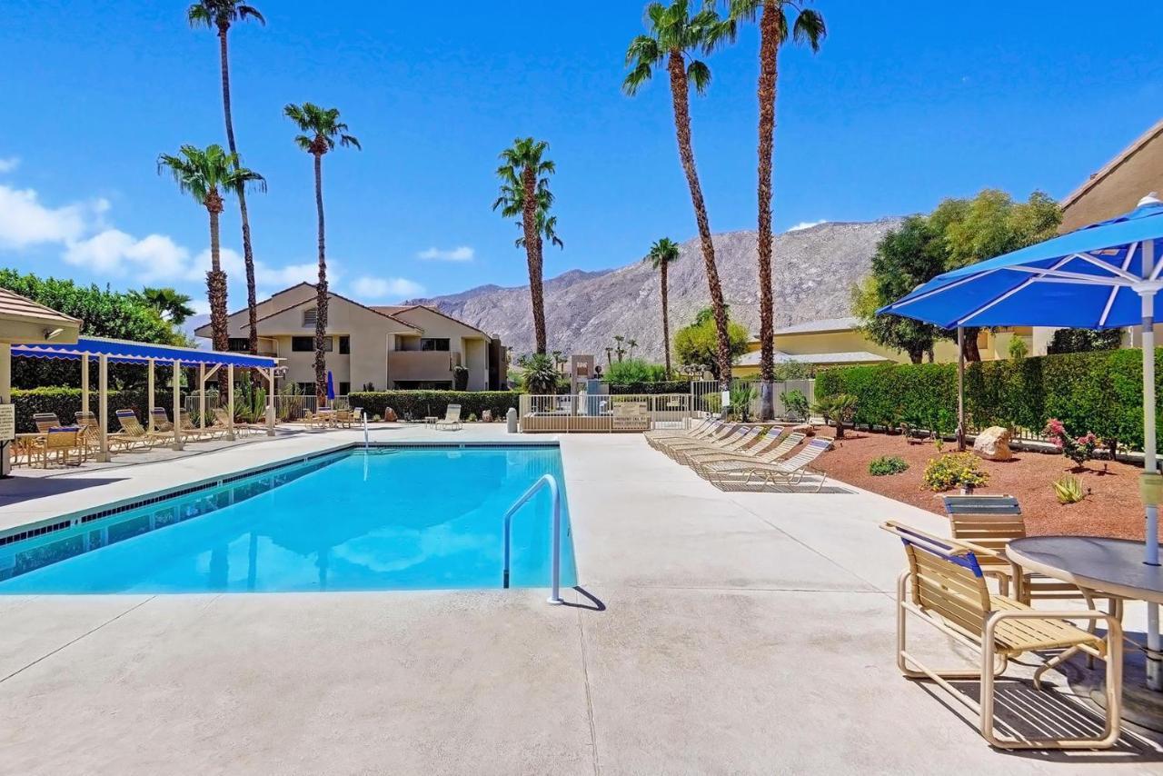 Modern Plaza Villas Oasis Palm Springs Exterior foto