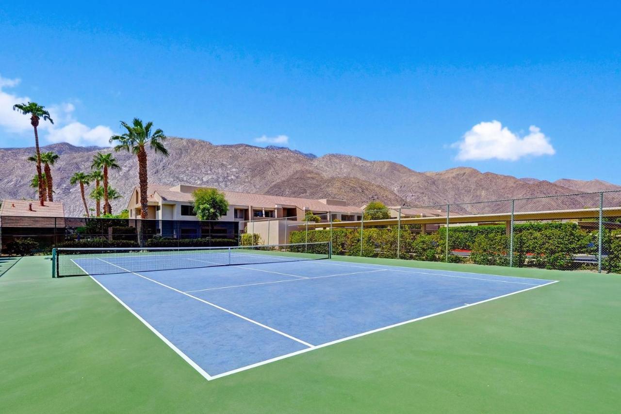 Modern Plaza Villas Oasis Palm Springs Exterior foto